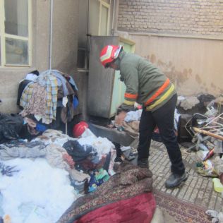 آتش نشانی نیشابور - آتش سوزی در انبار زیر زمینی