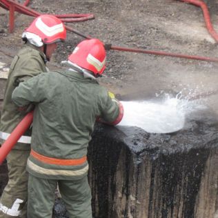 آتش نشانی نیشابور - آتش سوزی در کارگاه ریخته گری
