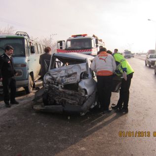 آتش نشانی نیشابور - تصادف پراید و مینی بوس