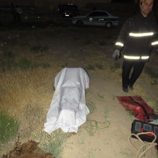 آتش نشانی نیشابور - مردی 60 ساله در داخل چاه 15 متری جان باخت