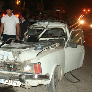 آتش نشانی نیشابور - واژگونی خودرو وانت پیکان