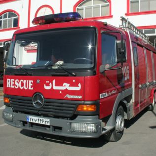 آتش نشانی نیشابور - آتش نشانان نه نفر را از درون یک آسانسور نجات دادند آتش نشانی نیشابور - آتش نشانان نه نفر را از درون یک آسانسور نجات دادند