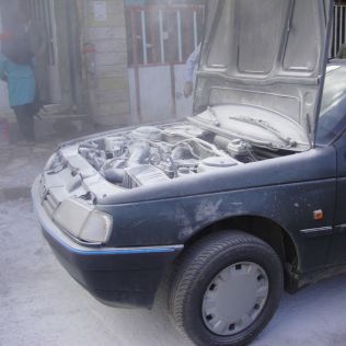 آتش نشانی نیشابور - آتش سوزی خودرو پژو 405