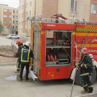 آتش نشانی نیشابور -  اجرای مانور ساعت صفر در مسکن مهر 