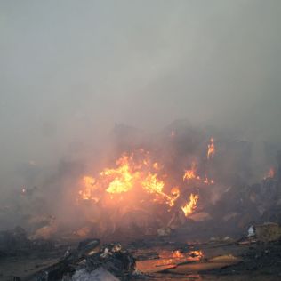 آتش نشانی نیشابور - آتش سوزی کارخانه کارتن سازی