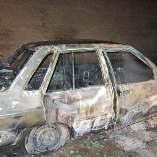 آتش نشانی نیشابور - آتش سوزی خودرو پراید