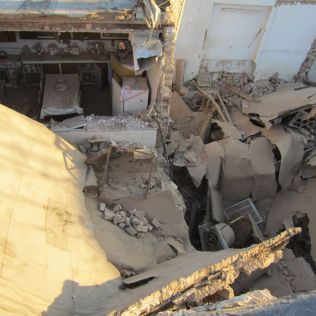 آتش نشانی نیشابور - انفجار گاز خانه ای را بر سر ساکنینش خراب کرد