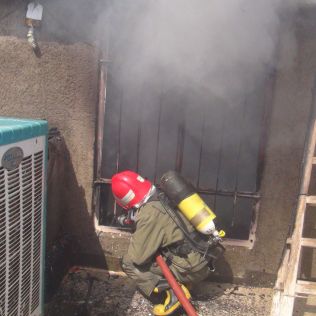 آتش نشانی نیشابور - آتش سوزی منزل مسکونی