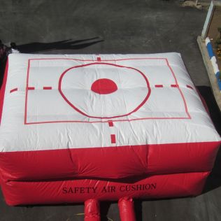 آتش نشانی نیشابور - آتش نشانی نیشابور به تشک نجات مجهز شد