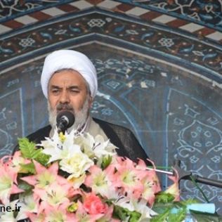 آتش نشانی نیشابور - حضور جمعی آتش نشانان در نماز جمعه