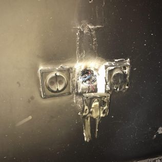 آتش نشانی نیشابور - اتصال زنگ منزل مسکونی موجب آتش سوزی شد