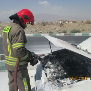 آتش نشانی نیشابور - آتش سوزی خودرو پراید111