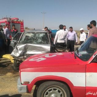 آتش نشانی نیشابور - تصادف خودرو پراید با نیسان یک مصدوم برجای گذاشت