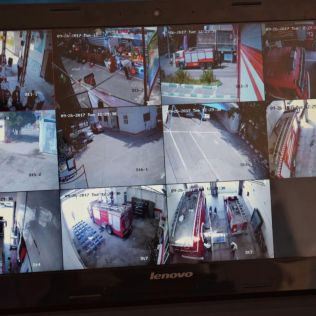 آتش نشانی نیشابور - افتتاح سیستم نظارت تصویری ایستگاه ها و اعطای درجات آتش نشانان