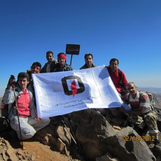 آتش نشانی نیشابور - صعود آتش نشانان نیشابور به قله شیر باد