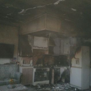 آتش نشانی نیشابور - بی احتیاطی هنگام تعویض سیلندر گاز مایع موجب آتش سوزی شد