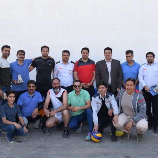 آتش نشانی نیشابور - مسابقات والیبال بین ایستگاهی با معرفی تیم های برتر به پایان رسید