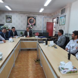 آتش نشانی نیشابور - دیدار رییس و جمعی از پرسنل آتش نشانی با رییس اداره آموزش و پرورش نیشابور 