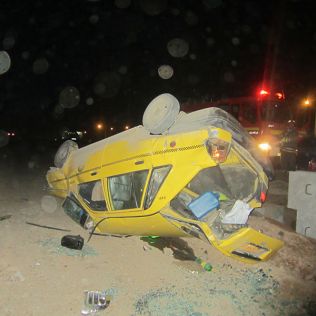 آتش نشانی نیشابور - سقوط خودرو پراید به داخل زیر گذر