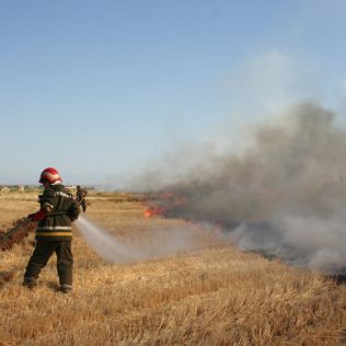 آتش نشانی نیشابور - آتش در خرمن گندم