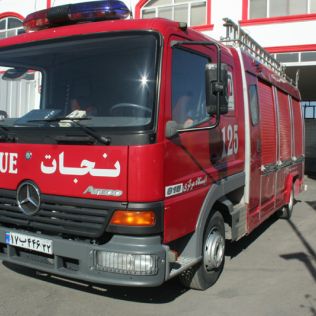 آتش نشانی نیشابور - نجات دو خانم کارمند یک شرکت تبلیغاتی