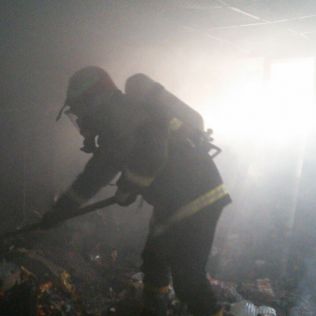 آتش نشانی نیشابور - اجاق گاز غیراستاندارد موجب آتش سوزی شد