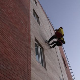 آتش نشانی نیشابور - خودکشی و محبوس شدن در داخل آپارتمان